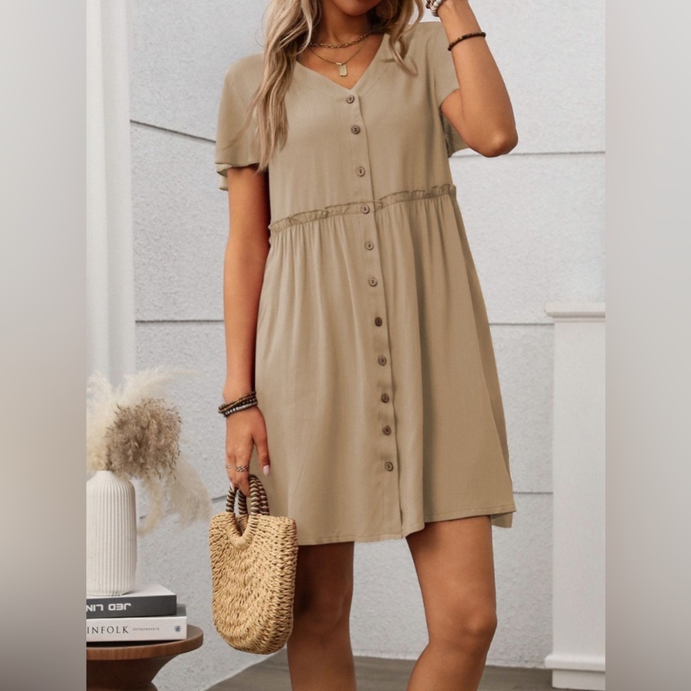 Red Button-Down Flutter Sleeve Mini Dress - Picture 11 of 14